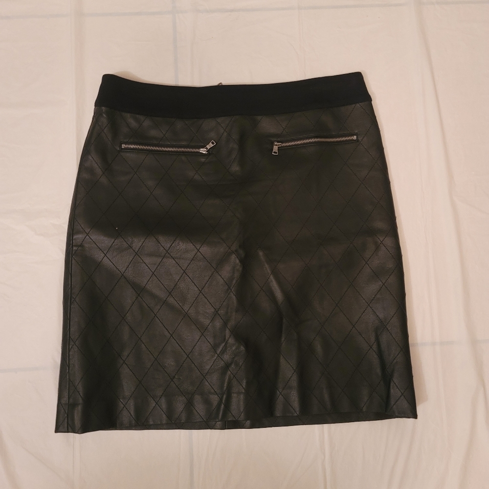 Ann Taylor Black Skirt Size 4